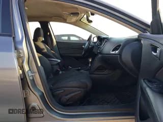 ✅ 2013 Dodge Dart SXT • VIN: 1C3CDFBA8DD294969 • Lot: 43225997. Wystawiony na IAAI z przebiegiem Nie podano. Bezpłatny archiwum sprzedaży aukcyjnych z USA i szczegółowy raport historii pojazdu na DreamBid. Zdjęcie 5.