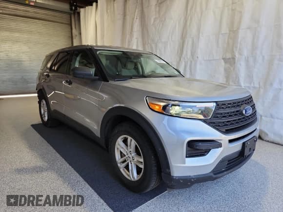 ✅ 2022 Ford Explorer • VIN: 1FMSK7BH8NGB80157 • Lot: 62773395. Wystawiony na Copart z przebiegiem 35 805 mil. Bezpłatny archiwum sprzedaży aukcyjnych z USA i szczegółowy raport historii pojazdu na DreamBid. Zdjęcie 4.