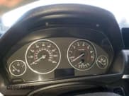 ✅ 2016 BMW 3 Series 328i • VIN: WBA8E9C50GK645212 • Lot: 87306785. Wystawiony na Copart z przebiegiem Nie podano. Bezpłatny archiwum sprzedaży aukcyjnych z USA i szczegółowy raport historii pojazdu na DreamBid. Zdjęcie 9.