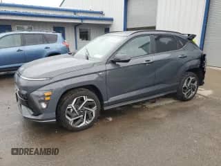 2024 Hyundai Kona N Line с VIN KM8HACA31RU066276, выставлен на аукционе Copart как лот 69594645 с пробегом 12 793 миль миль и Списание • Salvage title. История ставок и продаж доступна на DreamBid. Изображение 1.