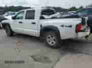 2006 Dodge Dakota SLT z VIN 1D7HW48K66S624418, wystawiony jako Copart lot #65687924 z przebiegiem Nie podano mil oraz Szkoda całkowita • Salvage title. Historia ofert i sprzedaży dostępna na DreamBid. Obrazek 2.