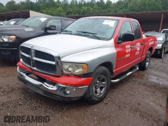 2003 Dodge 1500 ST z VIN 1D7HA18N03S112530, wystawiony jako IAAI lot #42484127 z przebiegiem 186 784 mil mil oraz . Historia ofert i sprzedaży dostępna na DreamBid. Obrazek 2.