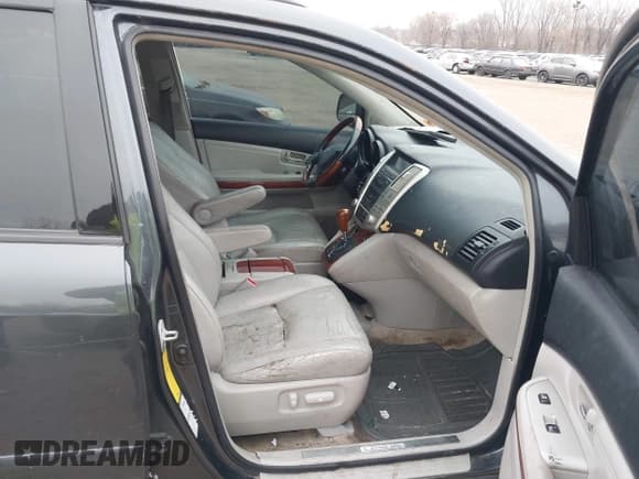 ✅ 2004 Lexus RX 330 • VIN: JTJHA31U440048672 • Лот: 43753099. Опубликован ранее на IAAI с пробегом 307 981 миль. Бесплатный доступ к архиву аукционных продаж из США и подробный отчёт об истории автомобиля на DreamBid. Изображение 5.