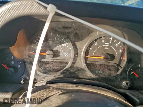 ✅ 2008 Jeep Wrangler X • VIN: 1J4FA24178L557563 • Lot: 93945345. Listed on Copart with 157,101 mi. Free auction sales archive from the USA and detailed vehicle history report at DreamBid. Image 9.