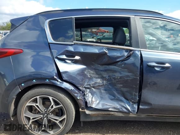 ✅ 2022 Kia Sportage SX Turbo • VIN: KNDPR3A62N7972836 • Lot: 41612031. Listed on IAAI with 40,335 mi. Free auction sales archive from the USA and detailed vehicle history report at DreamBid. Image 6.