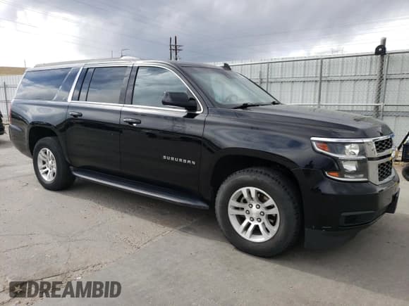 ✅ 2019 Chevrolet Suburban LT • VIN: 1GNSKHKC2KR298694 • Lot: 49498855. Wystawiony na Copart z przebiegiem 252 062 mil. Bezpłatny archiwum sprzedaży aukcyjnych z USA i szczegółowy raport historii pojazdu na DreamBid. Zdjęcie 4.