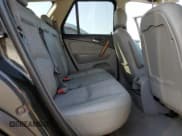 ✅ 2006 Saturn VUE • VIN: 5GZCZ53466S872824 • Lot: 86846414. Wystawiony na Copart z przebiegiem 184 071 mil. Bezpłatny archiwum sprzedaży aukcyjnych z USA i szczegółowy raport historii pojazdu na DreamBid. Zdjęcie 11.