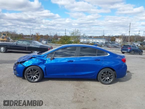 ✅ 2017 Chevrolet Cruze LT • VIN: 1G1BE5SM7H7158824 • Лот: 43632097. Опубликован ранее на IAAI с пробегом 81 777 миль. Бесплатный доступ к архиву аукционных продаж из США и подробный отчёт об истории автомобиля на DreamBid. Изображение 15.