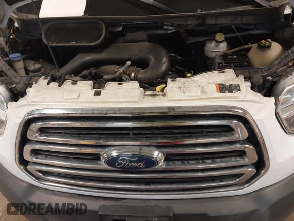 ✅ 2017 Ford Transit XL • VIN: 1FBZX2YM7HKA63901 • Lot: 42086462. Wystawiony na IAAI z przebiegiem 143 989 mil. Bezpłatny archiwum sprzedaży aukcyjnych z USA i szczegółowy raport historii pojazdu na DreamBid. Zdjęcie 10.