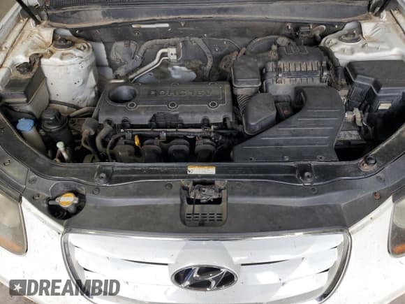 ✅ 2010 Hyundai Santa Fe GLS • VIN: 5NMSGDABXAH398864 • Lot: 71299714. Listed on Copart with 201,515 mi. Free auction sales archive from the USA and detailed vehicle history report at DreamBid. Image 12.