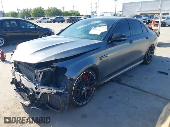 ✅ 2020 Mercedes-Benz E 63 S AMG • VIN: WDDZF8KB0LA708711 • Лот: 42023853. Опубликован ранее на IAAI с пробегом 38 087 миль. Бесплатный доступ к архиву аукционных продаж из США и подробный отчёт об истории автомобиля на DreamBid. Изображение 18.