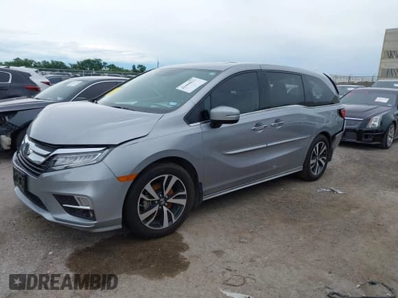 ✅ 2018 Honda Odyssey Elite • VIN: 5FNRL6H9XJB087834 • Lot: 42460811. Listed on IAAI with 65,162 mi. Free auction sales archive from the USA and detailed vehicle history report at DreamBid. Image 2.
