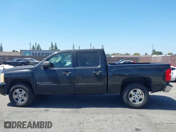 ✅ 2007 Chevrolet Silverado 1500 1LT • VIN: 2GCEC13J771553248 • Lot: 42212718. Wystawiony na IAAI z przebiegiem 206 338 mil. Bezpłatny archiwum sprzedaży aukcyjnych z USA i szczegółowy raport historii pojazdu na DreamBid. Zdjęcie 14.