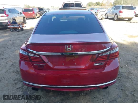✅ 2017 Honda Accord Sport SE • VIN: 1HGCR2F1XHA156374 • Lot: 43523040. Wystawiony na IAAI z przebiegiem 121 904 mil. Bezpłatny archiwum sprzedaży aukcyjnych z USA i szczegółowy raport historii pojazdu na DreamBid. Zdjęcie 17.