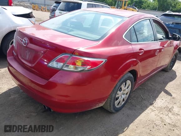 ✅ 2010 Mazda 6 i Sport • VIN: 1YVHZ8BH6A5M20662 • Lot: 42869111. Listed on IAAI with 177,641 mi. Free auction sales archive from the USA and detailed vehicle history report at DreamBid. Image 4.