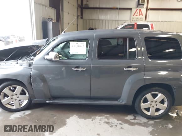 ✅ 2008 Chevrolet HHR LT • VIN: 3GNDA33P68S554776 • Lot: 41312677. Listed on IAAI with 224,609 mi. Free auction sales archive from the USA and detailed vehicle history report at DreamBid. Image 15.