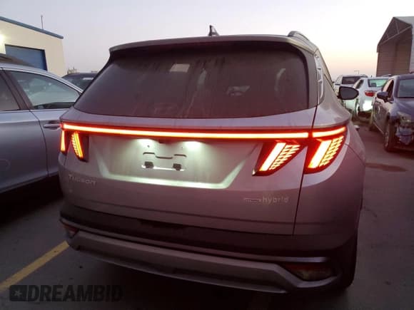 ✅ 2025 Hyundai Tucson SEL Convenience • VIN: KM8JCDD18SU343040 • Lot: 91242225. Listed on Copart with 2,752 mi. Free auction sales archive from the USA and detailed vehicle history report at DreamBid. Image 6.