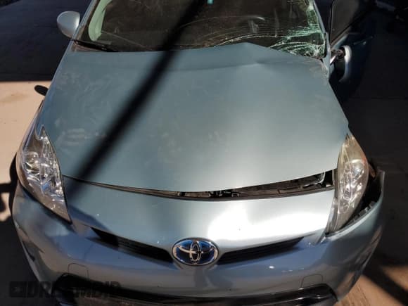 ✅ 2015 Toyota Prius Two • VIN: JTDKN3DU9F1935111 • Lot: 85426165. Listed on Copart with 139,908 mi. Free auction sales archive from the USA and detailed vehicle history report at DreamBid. Image 11.