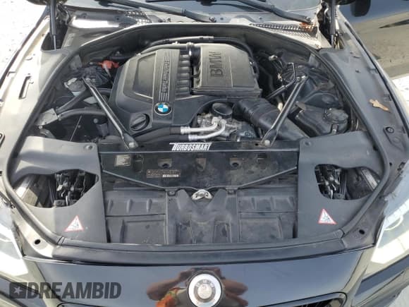 ✅ 2013 BMW 6 Series 640i • VIN: WBA6A0C51DDZ04188 • Лот: 93437975. Опубликован ранее на Copart с пробегом 91 104 миль. Бесплатный доступ к архиву аукционных продаж из США и подробный отчёт об истории автомобиля на DreamBid. Изображение 11.