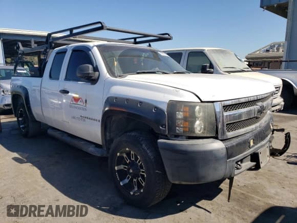 ✅ 2008 Chevrolet Silverado 1500 1LT • VIN: 1GCEK19018Z204354 • Lot: 69982424. Listed on Copart with 294,434 mi. Free auction sales archive from the USA and detailed vehicle history report at DreamBid. Image 4.