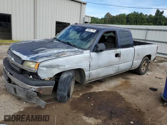 2005 Chevrolet Silverado 1500 LS z VIN 2GCEC19V551178113, wystawiony jako Copart lot #69581774 z przebiegiem 247 635 mil mil oraz Szkoda całkowita • Salvage title. Historia ofert i sprzedaży dostępna na DreamBid. Obrazek 1.