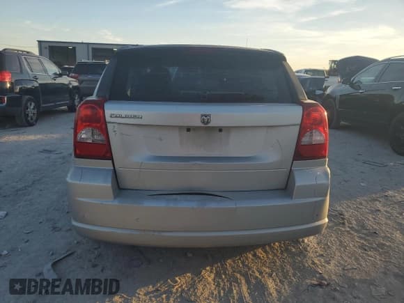 ✅ 2008 Dodge Caliber SE • VIN: 1B3HB28B78D701123 • Лот: 80334184. Опубликован ранее на Copart с пробегом 85 002 миль. Бесплатный доступ к архиву аукционных продаж из США и подробный отчёт об истории автомобиля на DreamBid. Изображение 6.