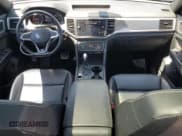 ✅ 2021 Volkswagen Atlas SE • VIN: 1V2PE2CA4MC224391 • Lot: 67951355. Listed on Copart with 60,596 mi. Free auction sales archive from the USA and detailed vehicle history report at DreamBid. Image 8.