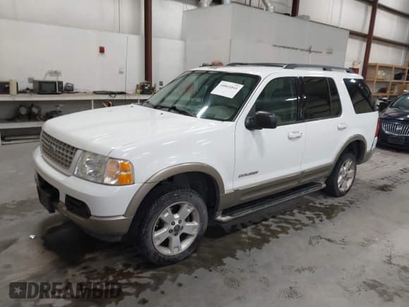 ✅ 2004 Ford Explorer Eddie Bauer • VIN: 1FMZU74K84UB97753 • Lot: 40861041. Listed on IAAI with 110,304 mi. Free auction sales archive from the USA and detailed vehicle history report at DreamBid. Image 2.