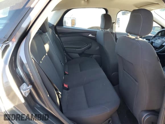 ✅ 2018 Ford Focus SE • VIN: 1FADP3FE6JL307017 • Lot: 87244335. Wystawiony na Copart z przebiegiem 47 272 mil. Bezpłatny archiwum sprzedaży aukcyjnych z USA i szczegółowy raport historii pojazdu na DreamBid. Zdjęcie 10.