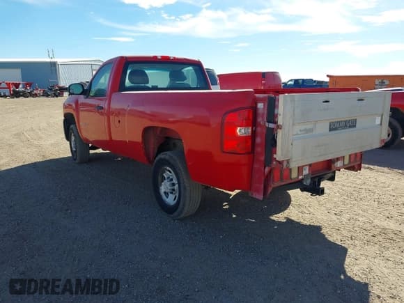 ✅ 2008 Chevrolet Silverado 2500HD Work Truck • VIN: 1GCHC24KX8E200299 • Лот: 43473771. Опубликован ранее на IAAI с пробегом 163 175 миль. Бесплатный доступ к архиву аукционных продаж из США и подробный отчёт об истории автомобиля на DreamBid. Изображение 3.