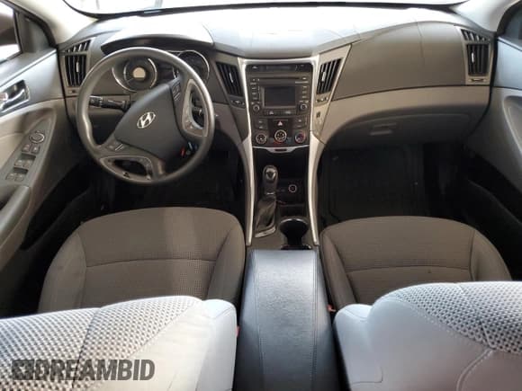 ✅ 2014 Hyundai Sonata GLS • VIN: 5NPEB4AC9EH942252 • Lot: 61526604. Wystawiony na Copart z przebiegiem 199 929 mil. Bezpłatny archiwum sprzedaży aukcyjnych z USA i szczegółowy raport historii pojazdu na DreamBid. Zdjęcie 8.