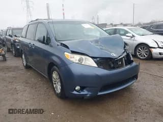 ✅ 2014 Toyota Sienna XLE • VIN: 5TDYK3DC6ES427688 • Lot: 43731053. Wystawiony na IAAI z przebiegiem 232 840 mil. Bezpłatny archiwum sprzedaży aukcyjnych z USA i szczegółowy raport historii pojazdu na DreamBid. Zdjęcie 1.
