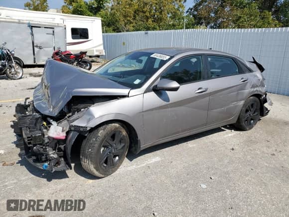 2022 Hyundai Elantra Blue с VIN KMHLM4AJ0NU023709, выставлен на аукционе Copart как лот 80436655 с пробегом Не указан миль и Списание • Salvage title. История ставок и продаж доступна на DreamBid. Изображение 1.
