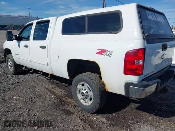 2011 Chevrolet Silverado 2500HD LT с VIN 1GC1KXCGXBF111106, выставлен на аукционе IAAI как лот 43406356 с пробегом 175 024 миль миль и . История ставок и продаж доступна на DreamBid. Изображение 3.