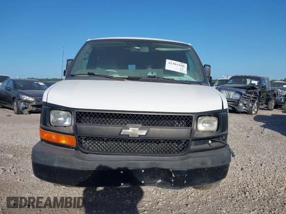 ✅ 2013 Chevrolet Express Cargo • VIN: 1GCSGAFX5D1157375 • Lot: 42382180. Wystawiony na IAAI z przebiegiem Nie podano. Bezpłatny archiwum sprzedaży aukcyjnych z USA i szczegółowy raport historii pojazdu na DreamBid. Zdjęcie 11.