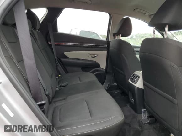 ✅ 2022 Hyundai Tucson Preferred • VIN: KM8JBCAE8NU033835 • Lot: 55229355. Wystawiony na Copart z przebiegiem 64 828 mil. Bezpłatny archiwum sprzedaży aukcyjnych z USA i szczegółowy raport historii pojazdu na DreamBid. Zdjęcie 11.