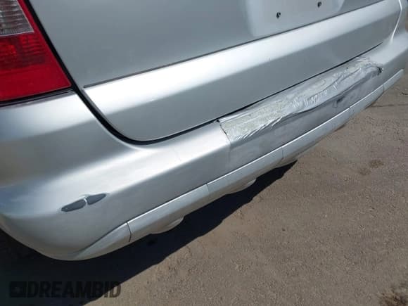 ✅ 2004 Mercedes-Benz M 500 • VIN: 4JGAB75E24A460171 • Lot: 42428526. Wystawiony na IAAI z przebiegiem 178 996 mil. Bezpłatny archiwum sprzedaży aukcyjnych z USA i szczegółowy raport historii pojazdu na DreamBid. Zdjęcie 6.