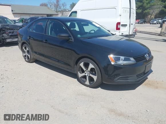 ✅ 2012 Volkswagen Jetta S • VIN: 3VW1K7AJ8CM427178 • Lot: 42174823. Wystawiony na IAAI z przebiegiem 117 144 mil. Bezpłatny archiwum sprzedaży aukcyjnych z USA i szczegółowy raport historii pojazdu na DreamBid. Zdjęcie 1.