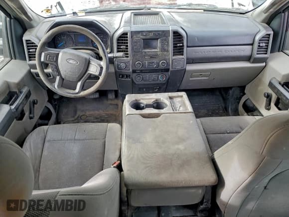 ✅ 2017 Ford F-250 XL • VIN: 1FT7X2B60HED31781 • Lot: 96097605. Listed on Copart with 88,705 mi. Free auction sales archive from the USA and detailed vehicle history report at DreamBid. Image 8.