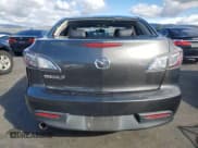 ✅ 2011 Mazda 3 i Touring • VIN: JM1BL1VG9B1389794 • Lot: 93275075. Wystawiony na Copart z przebiegiem 192 026 mil. Bezpłatny archiwum sprzedaży aukcyjnych z USA i szczegółowy raport historii pojazdu na DreamBid. Zdjęcie 6.