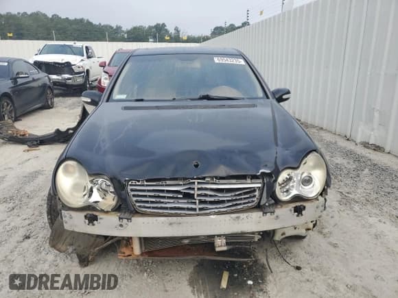 ✅ 2003 Mercedes-Benz C 240 • VIN: WDBRF61JX3F423877 • Lot: 69543235. Listed on Copart with 171,614 mi. Free auction sales archive from the USA and detailed vehicle history report at DreamBid. Image 5.