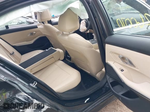 ✅ 2021 BMW 3 Series 330i xDrive • VIN: 3MW5R7J00M8B79538 • Lot: 42260070. Listed on IAAI with 55,230 mi. Free auction sales archive from the USA and detailed vehicle history report at DreamBid. Image 8.