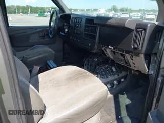 ✅ 2012 Chevrolet Express Passenger 1LT • VIN: 1GAZG1FA7C1151983 • Лот: 42928004. Опубликован ранее на IAAI с пробегом 52 713 миль. Бесплатный доступ к архиву аукционных продаж из США и подробный отчёт об истории автомобиля на DreamBid. Изображение 5.