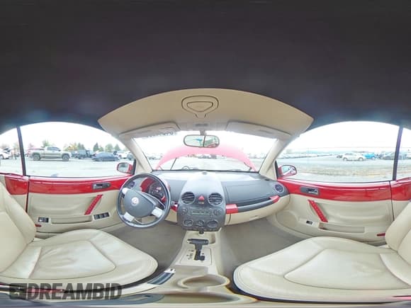 ✅ 2006 Volkswagen Beetle • VIN: 3VWSG31Y06M320514 • Lot: 84649995. Wystawiony na Copart z przebiegiem 122 500 mil. Bezpłatny archiwum sprzedaży aukcyjnych z USA i szczegółowy raport historii pojazdu na DreamBid. Zdjęcie 14.