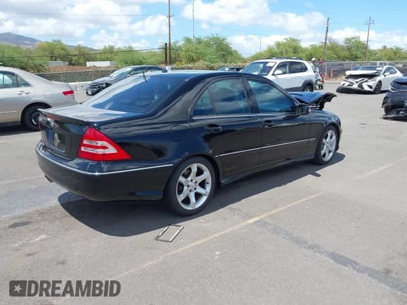 ✅ 2007 Mercedes-Benz C 230 Sport • VIN: WDBRF52H97F862628 • Lot: 42599256. Wystawiony na IAAI z przebiegiem 125 948 mil. Bezpłatny archiwum sprzedaży aukcyjnych z USA i szczegółowy raport historii pojazdu na DreamBid. Zdjęcie 4.