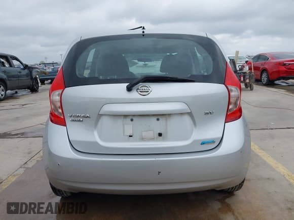 ✅ 2014 Nissan Note S Plus • VIN: 3N1CE2CP1EL419992 • Lot: 43739283. Wystawiony na IAAI z przebiegiem 249 118 mil. Bezpłatny archiwum sprzedaży aukcyjnych z USA i szczegółowy raport historii pojazdu na DreamBid. Zdjęcie 17.