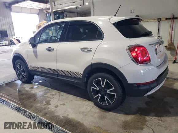 ✅ 2016 FIAT 500X Easy • VIN: ZFBCFYBT1GP345804 • Lot: 91097615. Wystawiony na Copart z przebiegiem 56 487 mil. Bezpłatny archiwum sprzedaży aukcyjnych z USA i szczegółowy raport historii pojazdu na DreamBid. Zdjęcie 2.