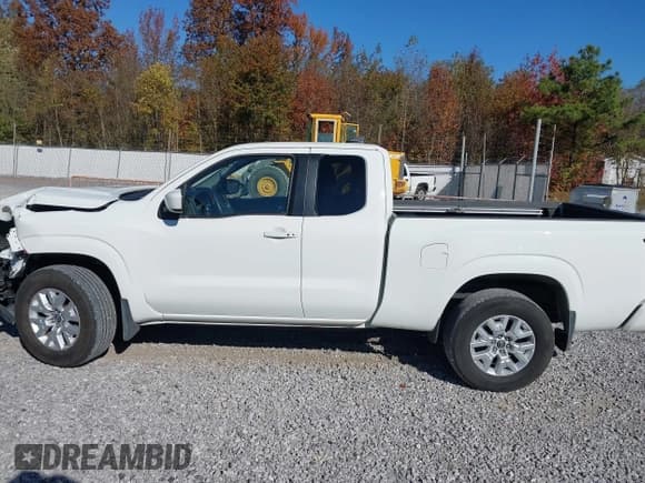 ✅ 2023 Nissan Frontier S • VIN: 1N6ED1CM5PN634140 • Lot: 43645990. Listed on IAAI with 31,135 mi. Free auction sales archive from the USA and detailed vehicle history report at DreamBid. Image 14.