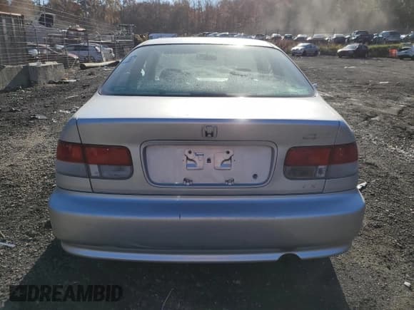 ✅ 2000 Honda Civic EX • VIN: 1HGEJ824XYL013691 • Лот: 91177995. Опубликован ранее на Copart с пробегом 225 476 миль. Бесплатный доступ к архиву аукционных продаж из США и подробный отчёт об истории автомобиля на DreamBid. Изображение 6.