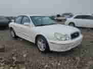 2004 Hyundai Sonata GLS z VIN KMHWF35HX4A994838, wystawiony jako Copart lot #41637995 z przebiegiem 235 568 mil mil oraz Czysty tytuł • Clean title. Historia ofert i sprzedaży dostępna na DreamBid. Obrazek 4.